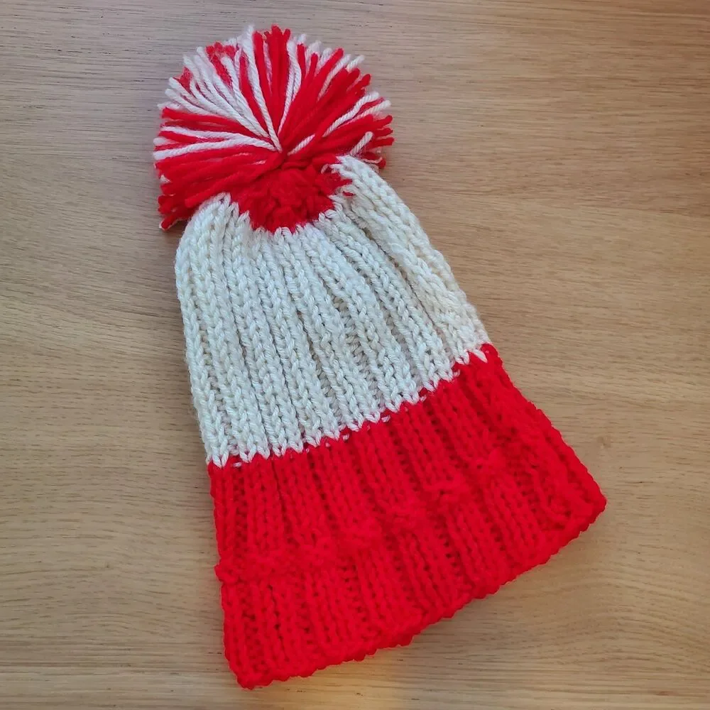 Vintage 70s Red Cream Crochet Pom Pom Beanie - Picture 2 of 5